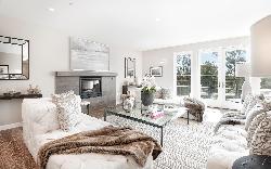 Cosmopolitan Brentwood, The