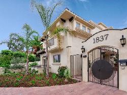 Twelve Street Townhomes