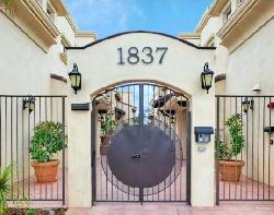 Twelve Street Townhomes