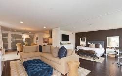 Santa Monica Collection