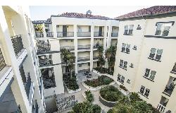 Catalina Playa Vista