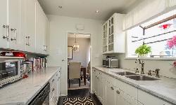 1318 N Crescent Heights