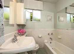 1318 N Crescent Heights