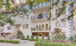 Fleur de Lis Brentwood