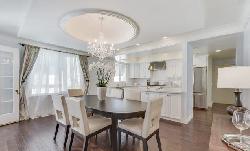 Fleur de Lis Brentwood