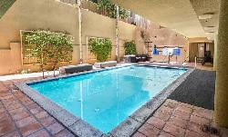 12633 Moorpark