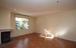 12633 Moorpark