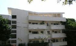 Larrabee Manor