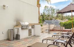 Laurelwood Villas