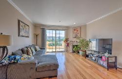 12407 Moorpark