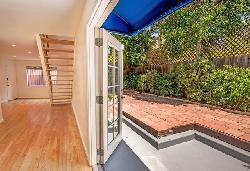 Griffith Park Townhomes