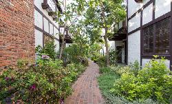 Georgina Park Place