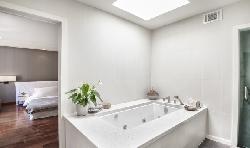 Georgina Park Place