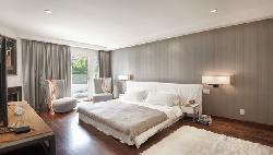 Georgina Park Place