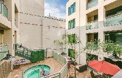 Raymond Renaissance, The
