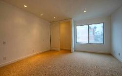 2221 Ocean