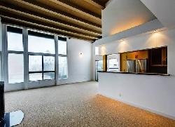 2221 Ocean