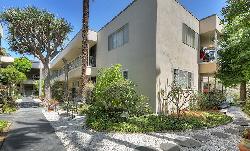 Los Feliz Capri