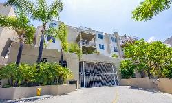 Beachwood Canyon Estates