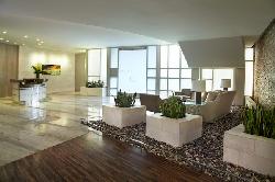 Avenue, The