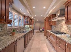 724 Westgate