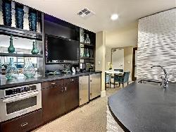 5550 Wilshire