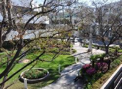 Wilshire Crescent
