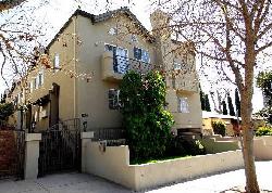 850 Poinsettia Pl