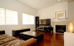 850 Poinsettia Pl