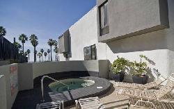 Sea Colony I
