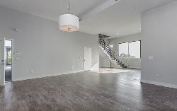 Larrabee Condominiums