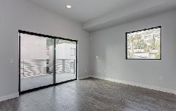Larrabee Condominiums