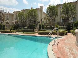 Ambassador Gardens, Jamieson Place