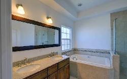 Gramercy Villas