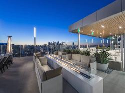 3033 Wilshire
