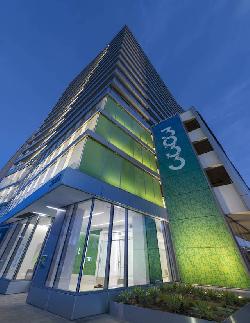 3033 Wilshire