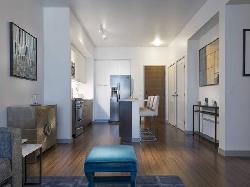 3033 Wilshire