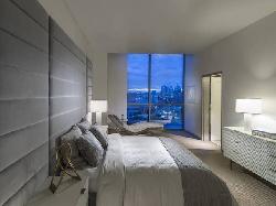 3033 Wilshire