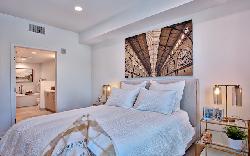 4240 Laurel Canyon