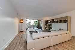 301 Ocean