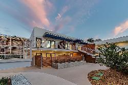 301 Ocean