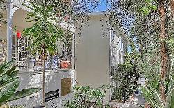 Hillhurst, The