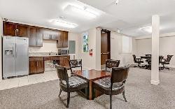 10878 Bloomfield