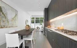 1345 Havenhurst