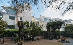 1345 Havenhurst