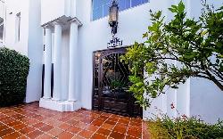 Tavira House