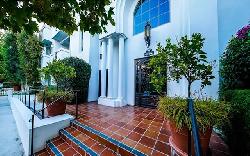 Tavira House