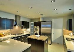 443 N Palm Dr
