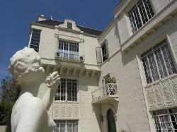 Chateau Rossmore
