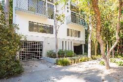 1401 Camden